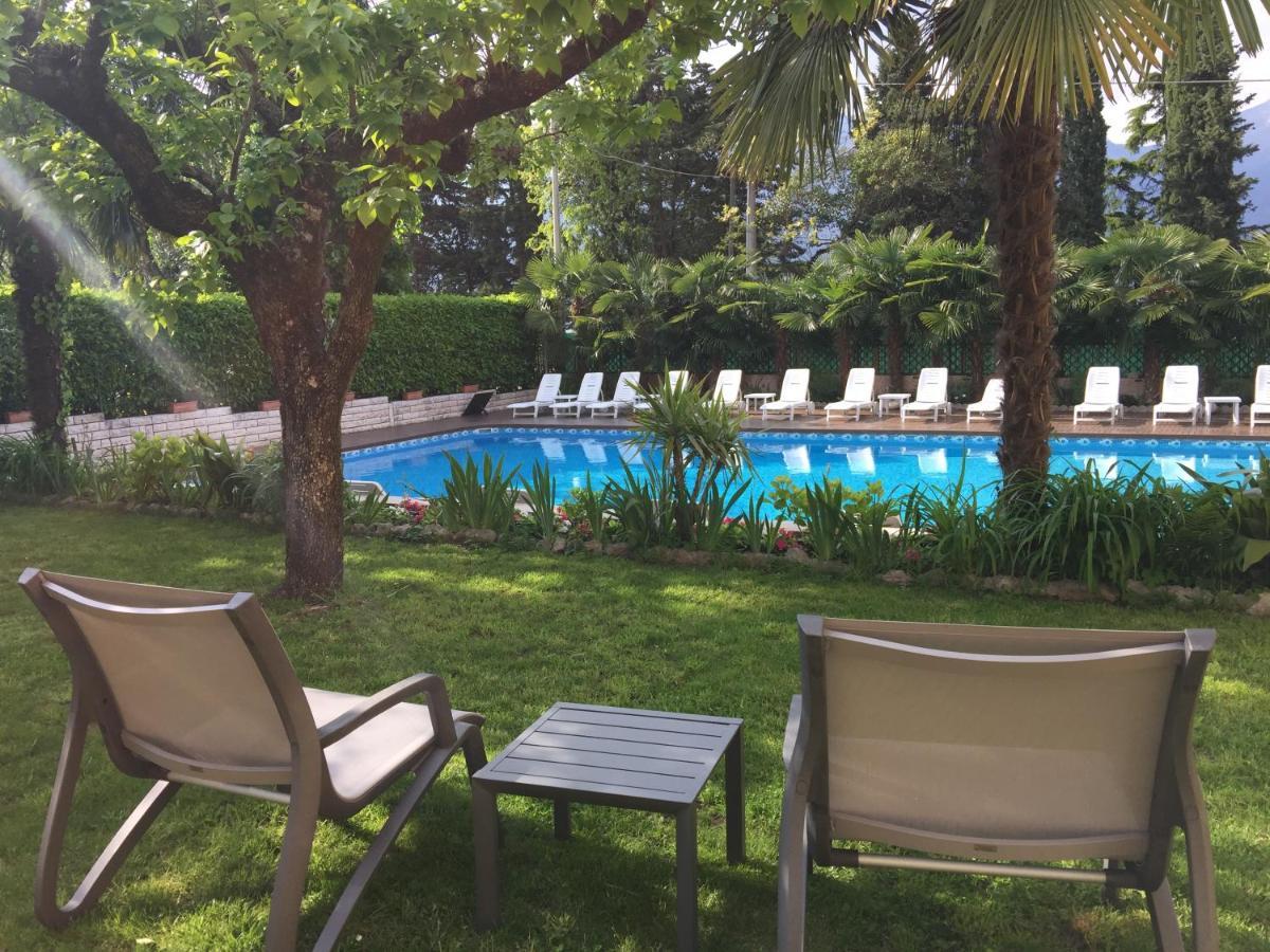 Hotel Casa Serena Μαλτσεζίνε Εξωτερικό φωτογραφία
