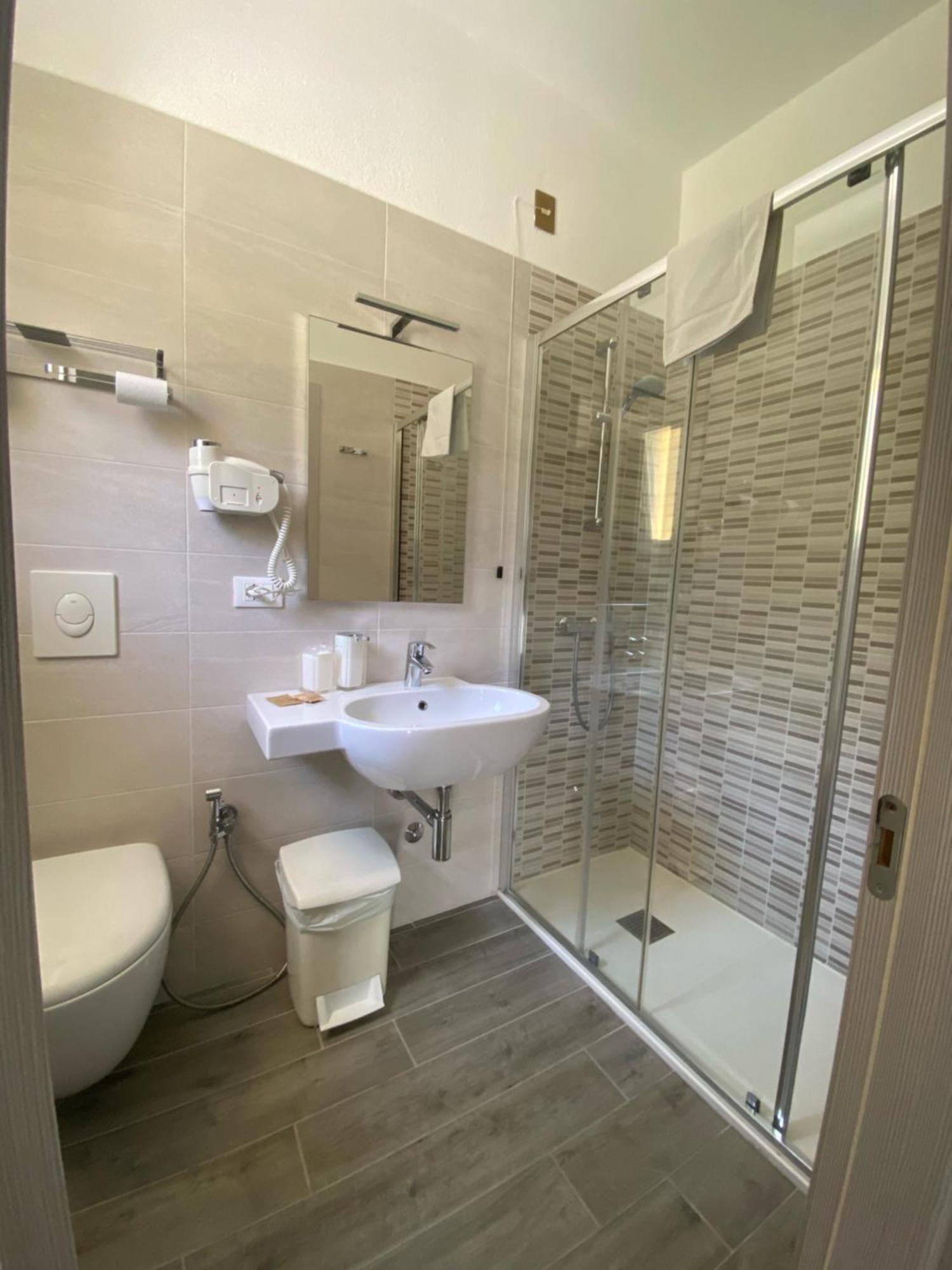 Hotel Casa Serena Μαλτσεζίνε Εξωτερικό φωτογραφία