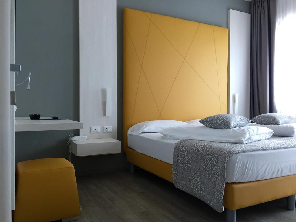 Hotel Casa Serena Μαλτσεζίνε Εξωτερικό φωτογραφία