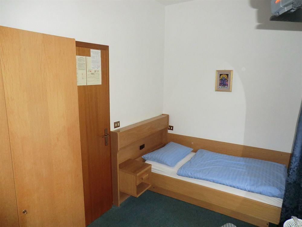 Hotel Casa Serena Μαλτσεζίνε Εξωτερικό φωτογραφία